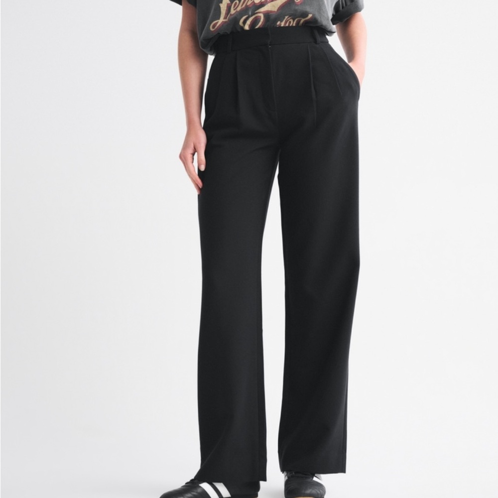 A&F Sloane Tailored Wide Leg Pant 26L